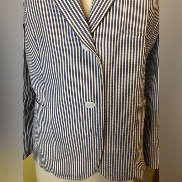 Brooks Brothers established 1818 seersucker blazer. Structured size 10 - Picture 4 of 10